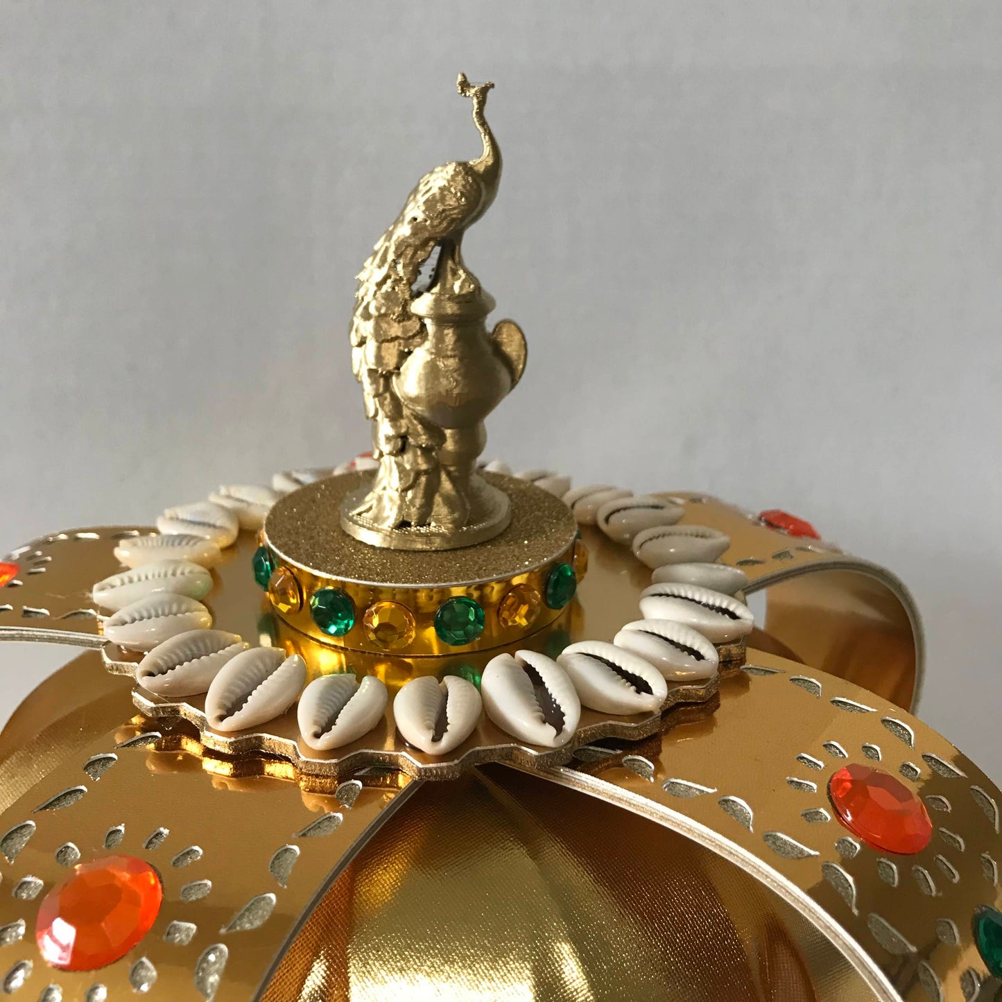 Oshun Ololodi Gold Crown